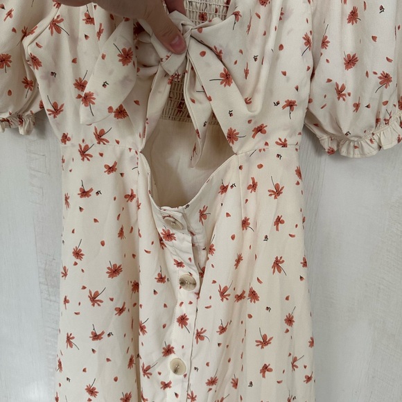 Front Tie Floral Midi Dress - Picture 7 of 9